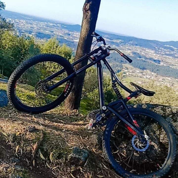 DirectMe profile picture for @downhill