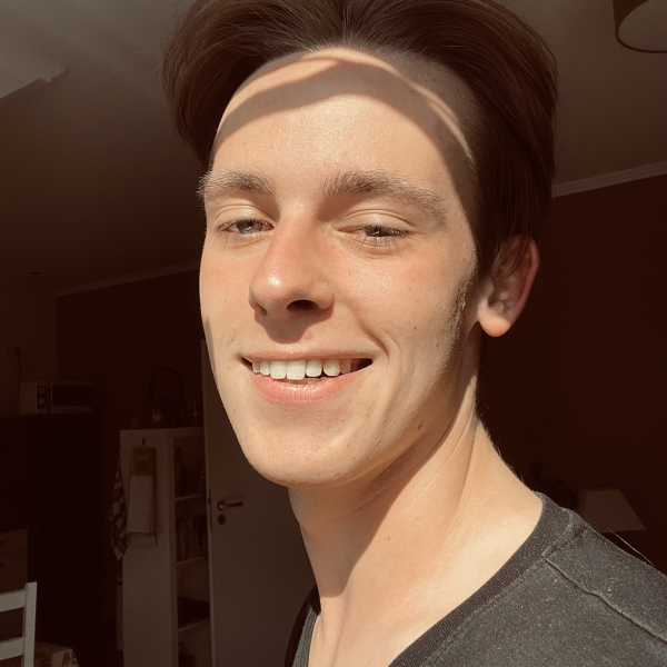 DirectMe profile picture for @tobi