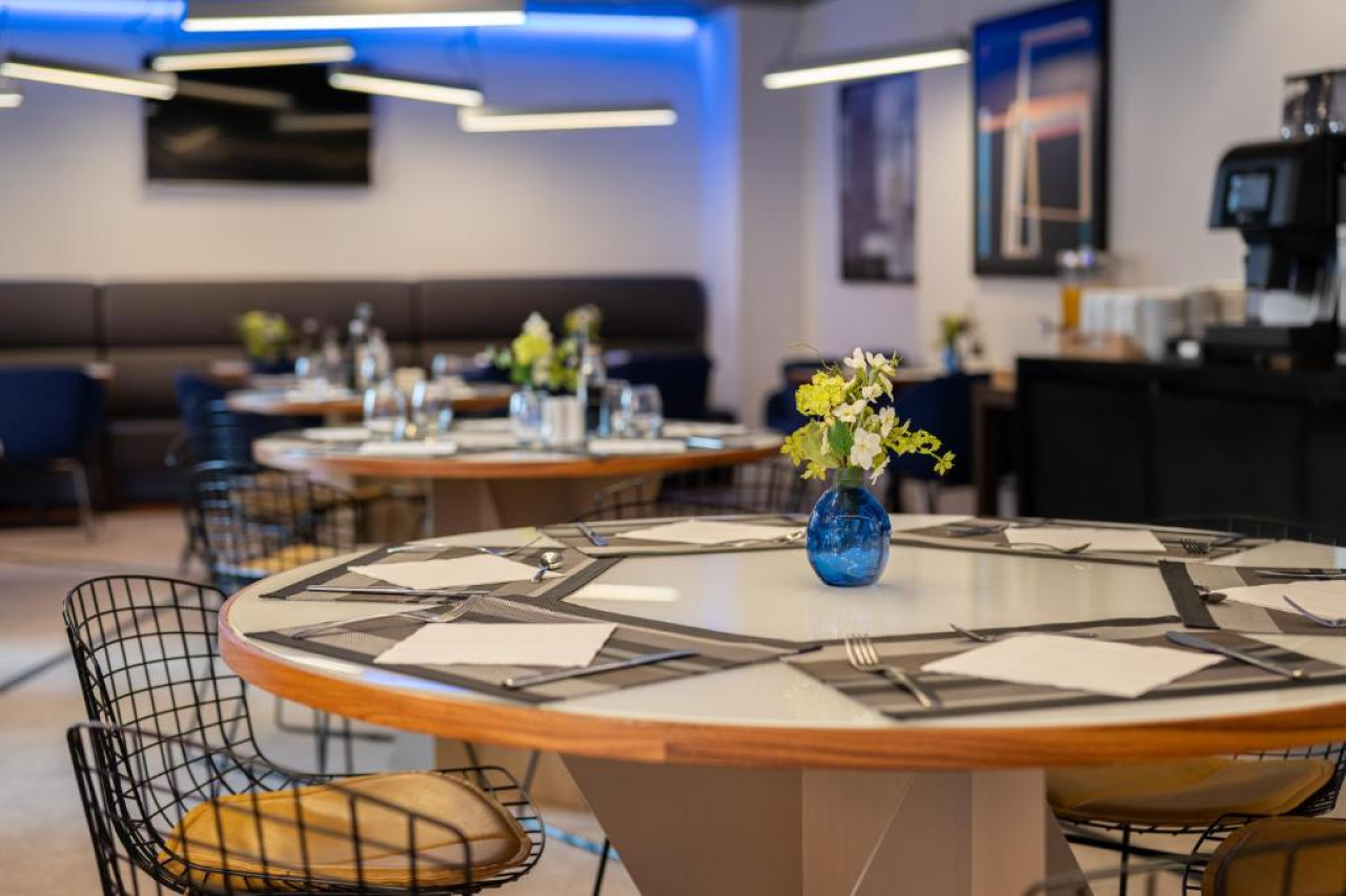 Restaurante El Nou 22 by Naitly