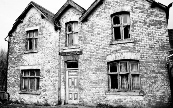 Farmhouse “The legend of the barn killings”